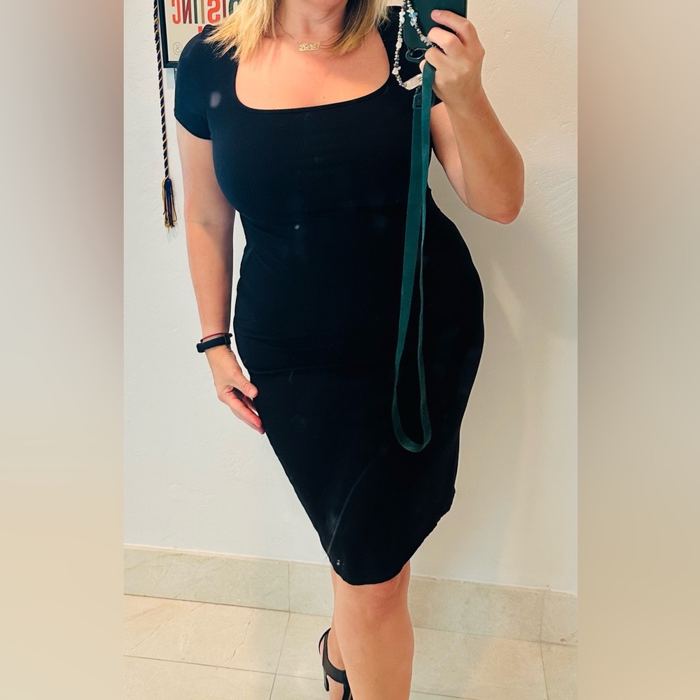 BEBE Elegant Black Women's Dress Stretch square neckline Size Medium